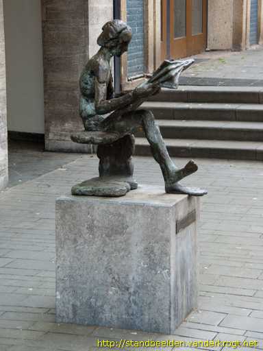 Enschede -  De Krantenlezer