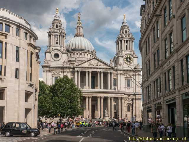 London / Apostles and Evangelists at St. Paul's Cathedral