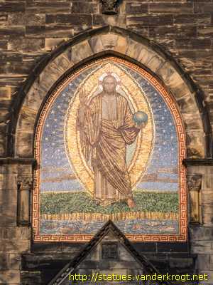 Hannover - Skulpturen an der Markuskirche