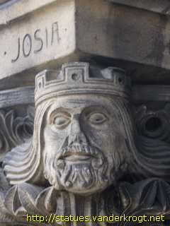 Hannover - Skulpturen an der Markuskirche