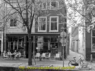 Delft - Oude Delft met Kloksteeg