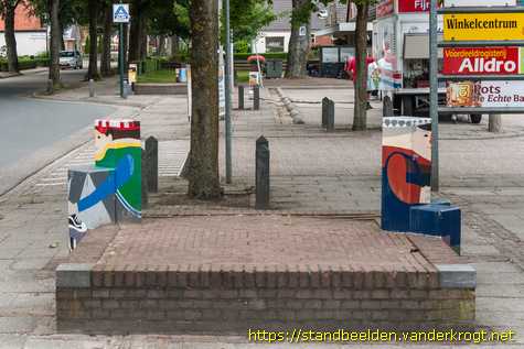 Annen -  Moeder met kind en anderen