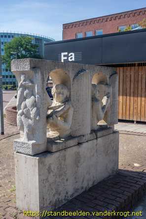 Emmen -  Violiste en schilder