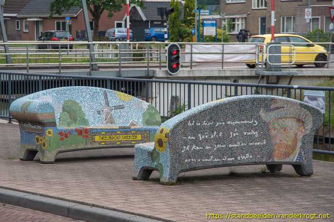 Nieuw-Amsterdam/Veenoord -  Social Sofa's 'Vincent van Gogh'