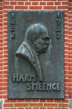 Meppel -  Mr. Harm Smeengemonument