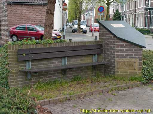 Meppel -  Gedenkbank Woningverbetering