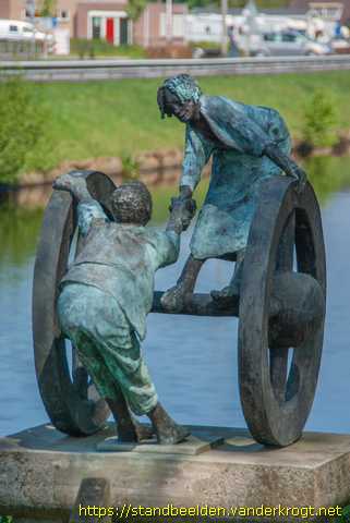 Hijkersmilde -  Beelden langs de vaart 2: Ontmoeting