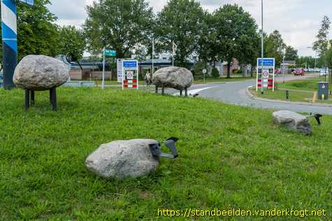 Tynaarlo-Vriezerbrug -  Rotondeschapen