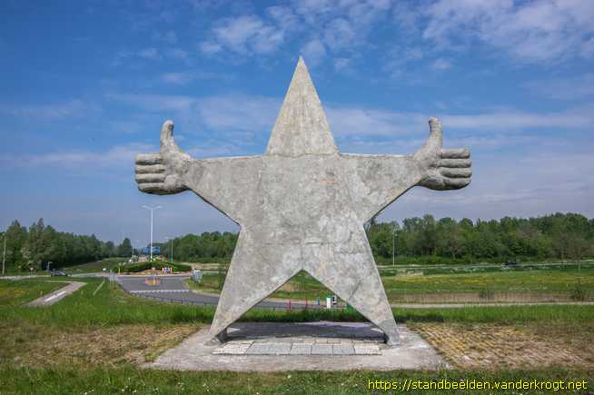 Biddinghuizen -  Monument voor prima mensen