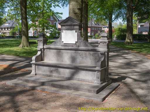 Apeldoorn -  Van der Houven van der Oordtbank