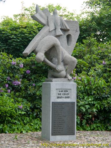 Ruurlo -  Oorlogsmonument