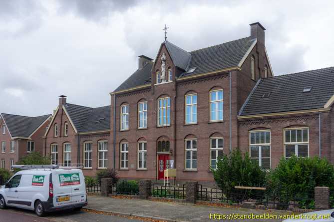 Weurt -  Sint Jozef met kind