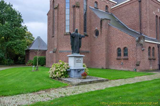 Winssen -  Heilig Hartbeeld (Christus Koning)
