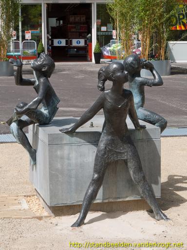 Groesbeek -  Spelende kinderen