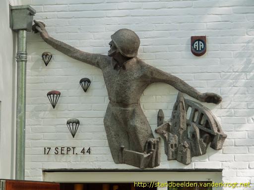 Heilig Landstichting -  Airborne-monument