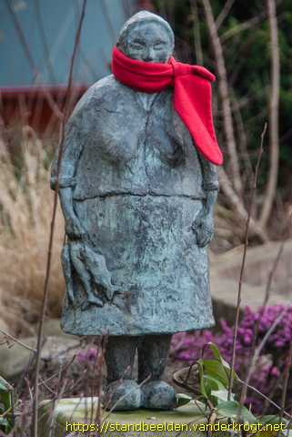 Harderwijk -  Vrouwtje van het Sint Jansdal (Visvrouw)