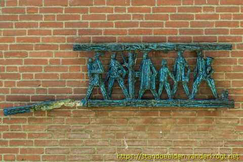 Heumen -  Gevelreliëf