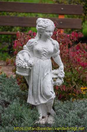 Gendt -  Meisje met bloemen