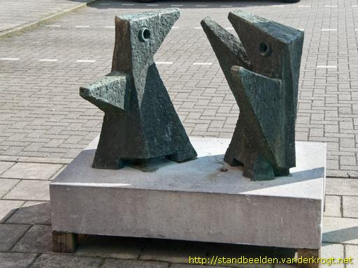Kesteren -  Twee figuurtjes