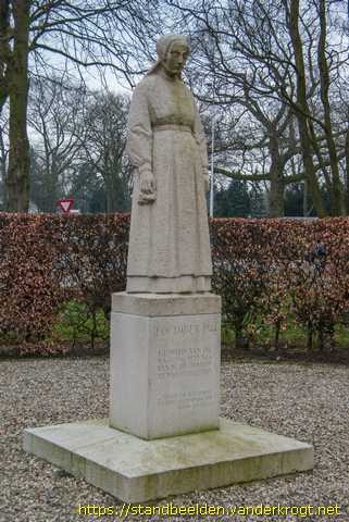 Putten -  Treurende vrouw