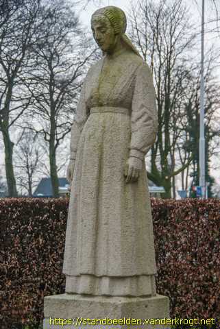 Putten -  Treurende vrouw