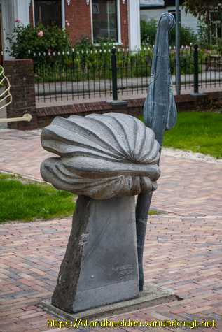 Uithuizen -  Pelgrimsmonument