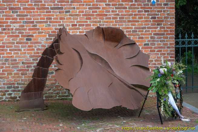 Meeden -  Vallend Blad