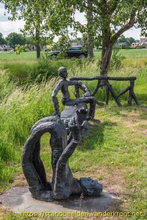 Slochteren -  Hoeden en Petten