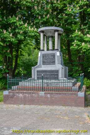 Wildervank -  Monument K.J. de Vrieze