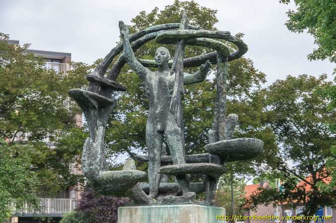 Brunssum -  Mens in de Kosmos