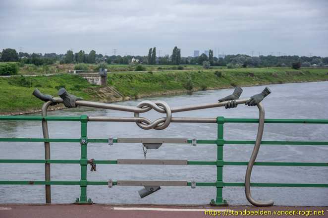 Roosteren -  Twee Limburgen, één volk