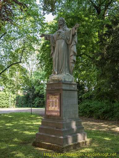 Eijsden -  Heilig Hartbeeld