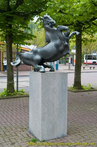 Gulpen -  Paard in brons