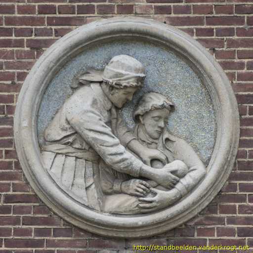 Heerlen -  Vroedvrouw
