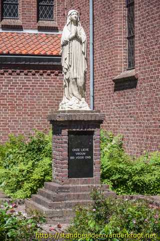 Tienray -  Onze Lieve Vrouw van Lourdes