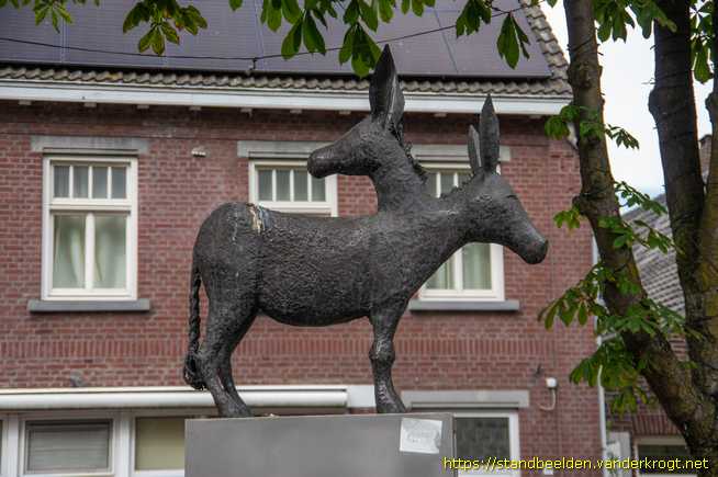 Sevenum -  Dubbelkoppige Ezel