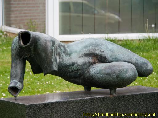 Kerkrade -  Liggend naakt <i>of</i> Die Unvollendete