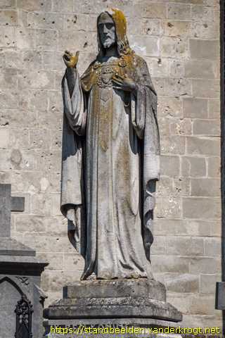Maasbracht -  Heilig Hartbeeld