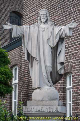 Stevensweert -  Heilig Hartbeeld