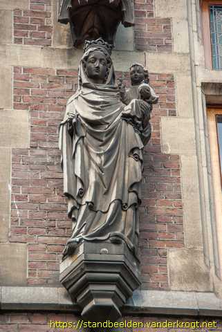 Maastricht -  Maria met kind