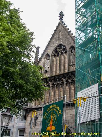 Maastricht -  Heiligenbeelden O.L. Vrouwekerk