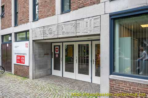 Maastricht -  Reliëf muziekinstrumenten