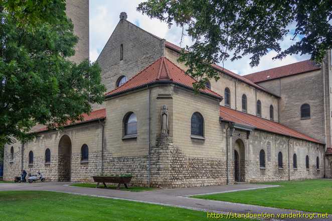 Maastricht -  Onze Lieve Vrouwe van Lourdes