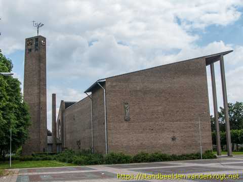 Meerssen -  Gevelsculpturen Sint Jozef Arbeider