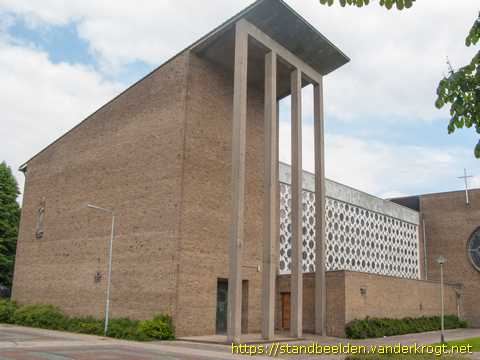 Meerssen -  Gevelsculpturen Sint Jozef Arbeider