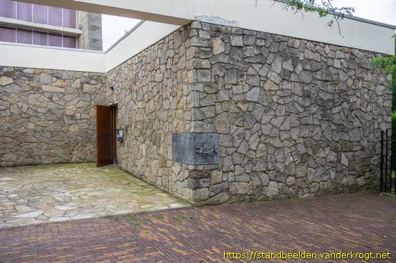 Bunde -  Hoeksteen met Vis