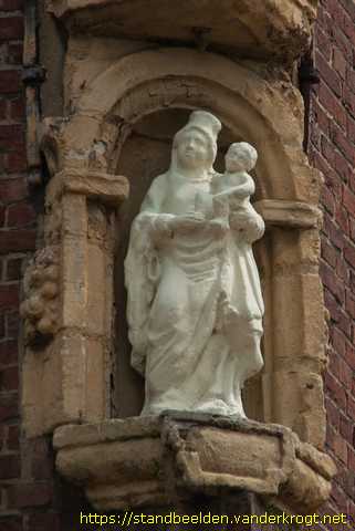 Roermond -  Maria met kind