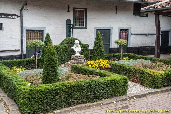 Munstergeleen -  Pater Karel Houben