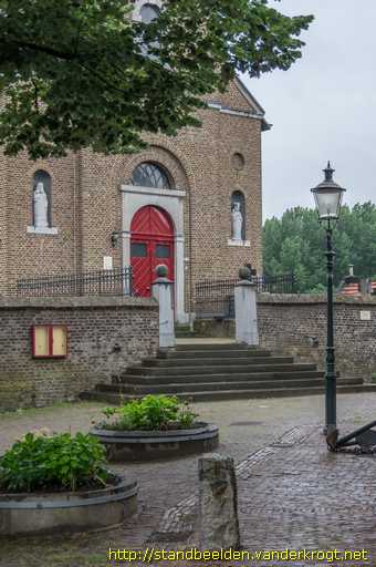 Urmond -  Sint Leonardus en Martinus