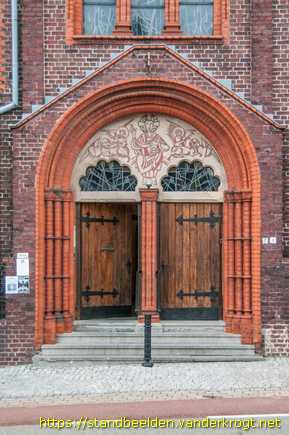 Vaals -  Christusfiguur met de vier evangelisten